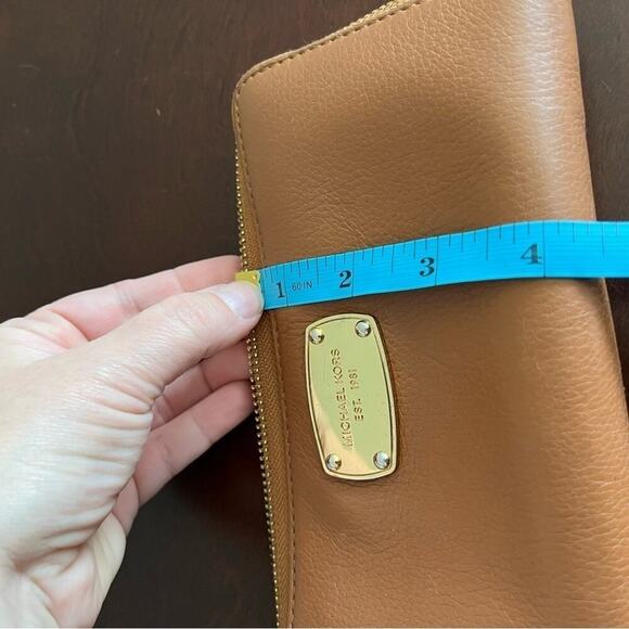 Michael Kors Jet Set Travel Large Travel Continental Wallet - Picture 9 of 11